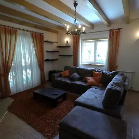 Valadas * Canedo (Aveiro)